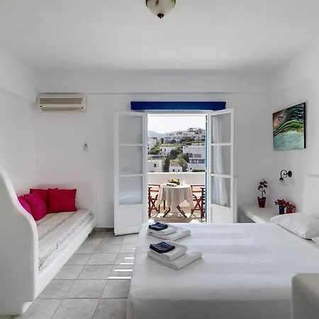 Aloni & 3* Piso Livadi