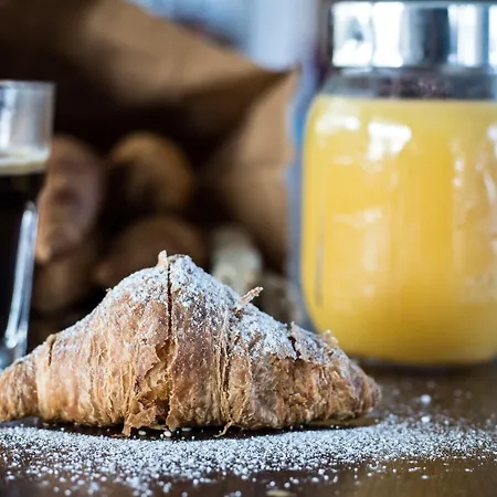 Hotell Aloni & Piso Livadi