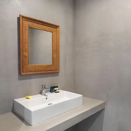 Hotel Aloni Hotel&suites Piso Livadi