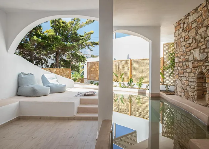 Aloni & ホテル 3*