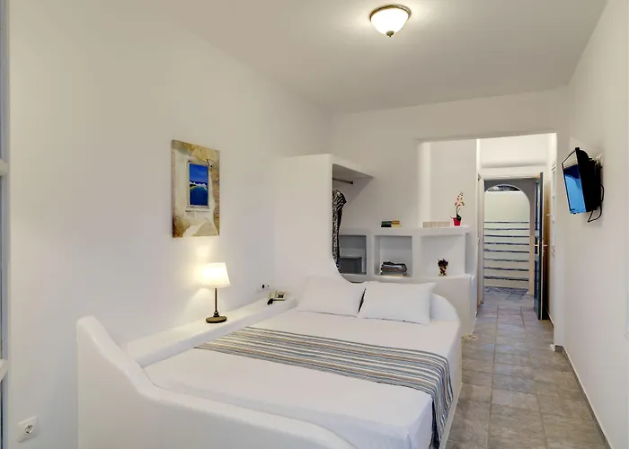 Aloni & 3* Piso Livadi